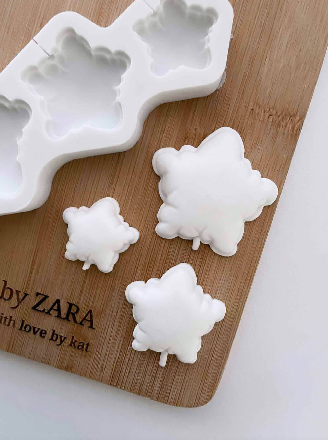 Cloud silicone mould