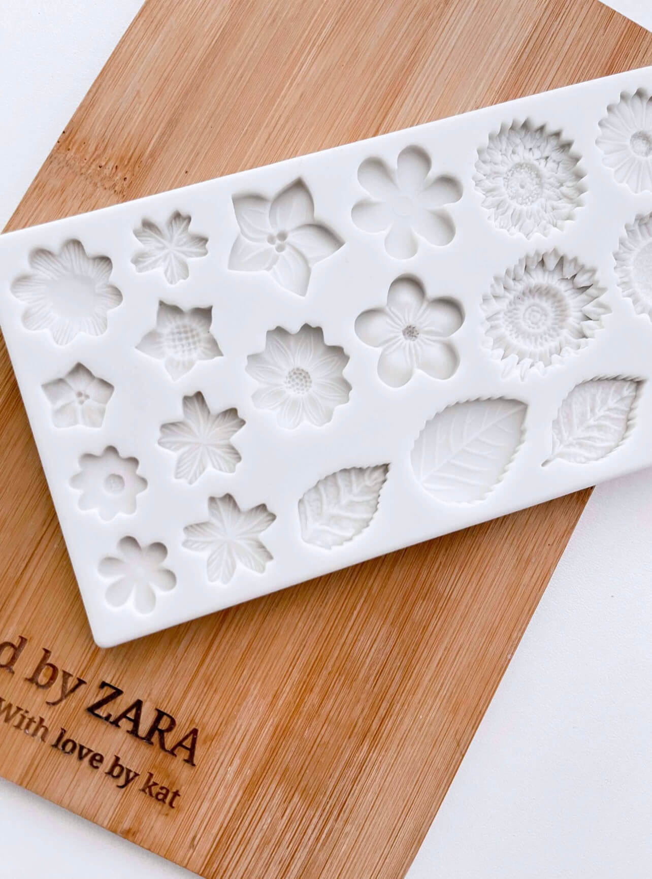 Assorted Flowers and Leaves Silicone Mould - Silicone Baking Moulds