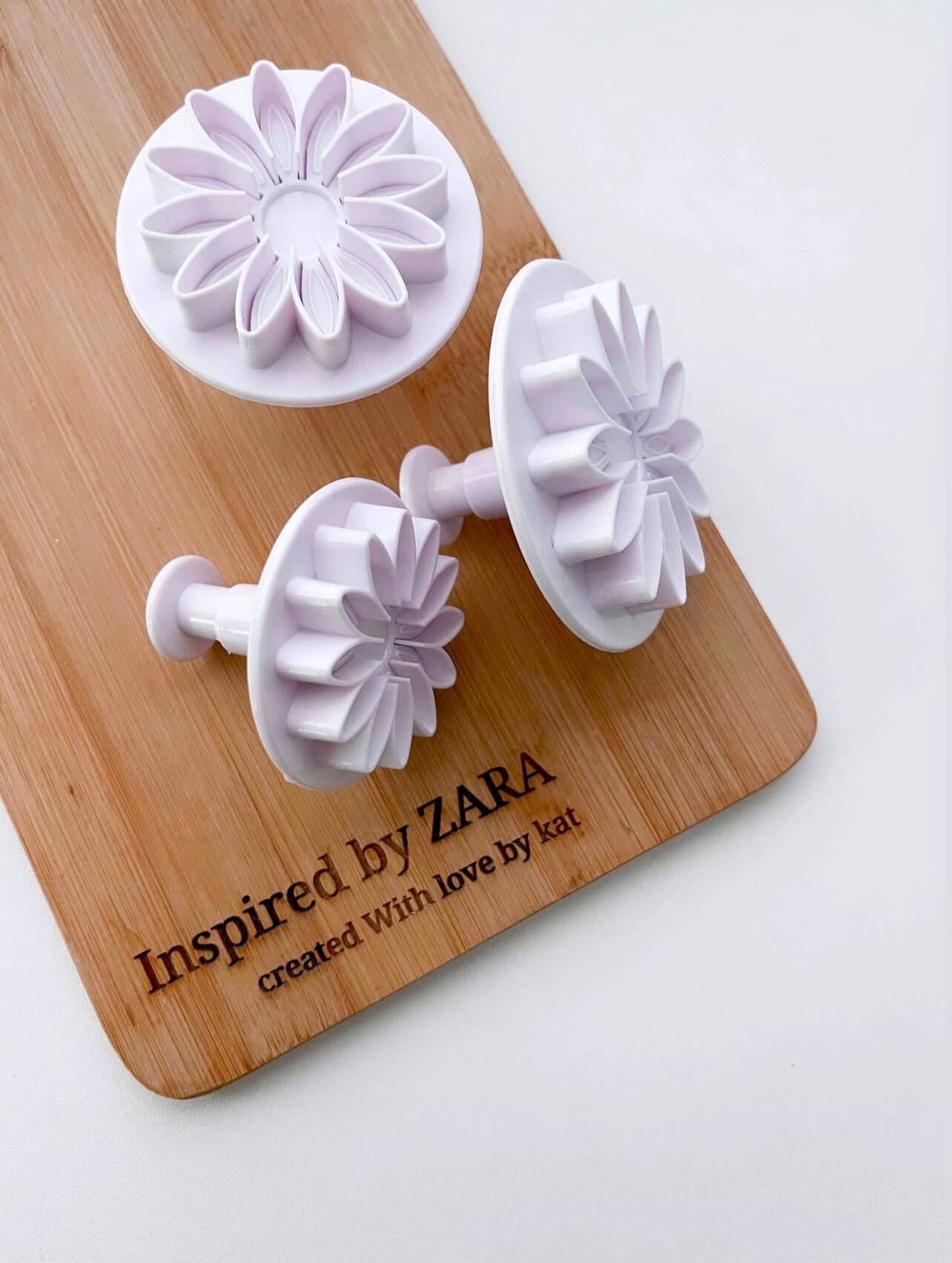 Large Sunflower Plunger Cutters