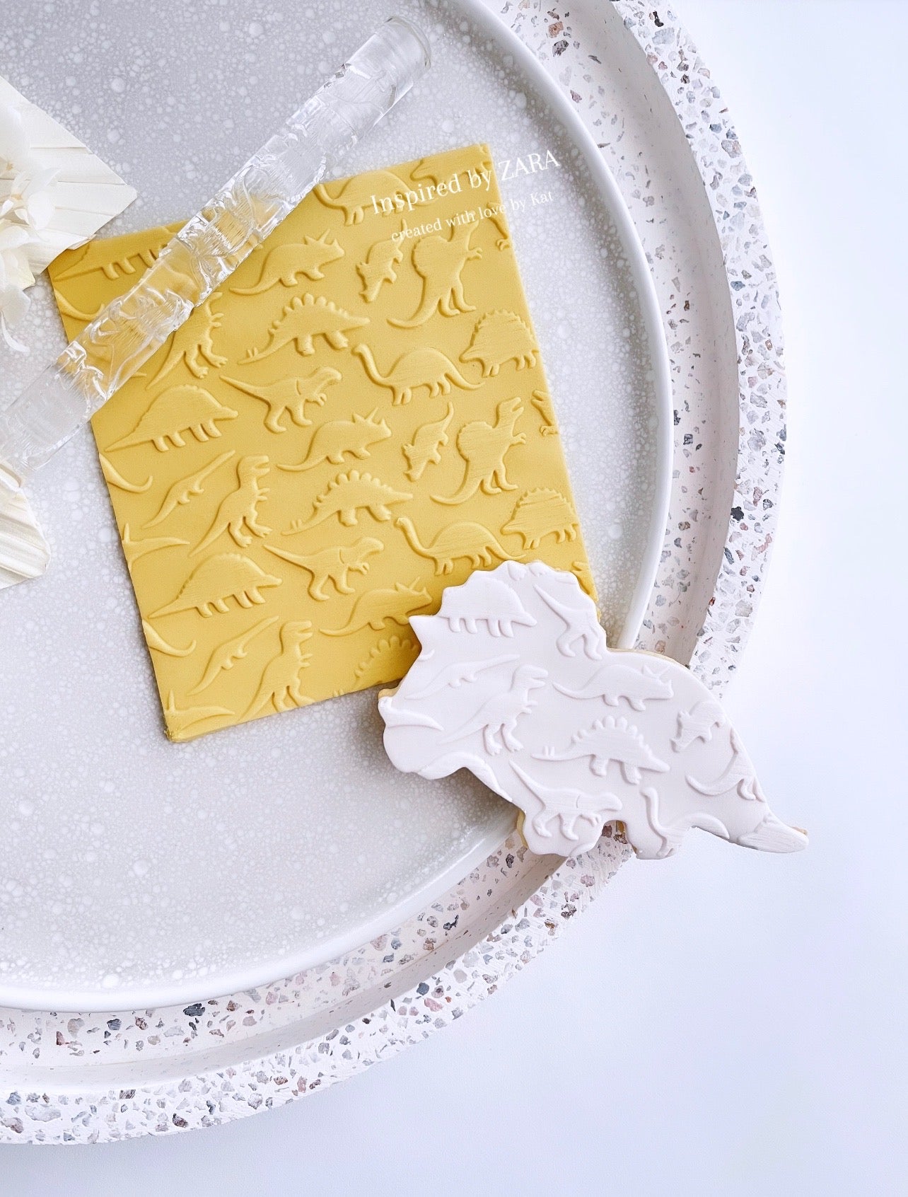 Acrylic Rolling Pin - Dino - Cookie Decorating Kits