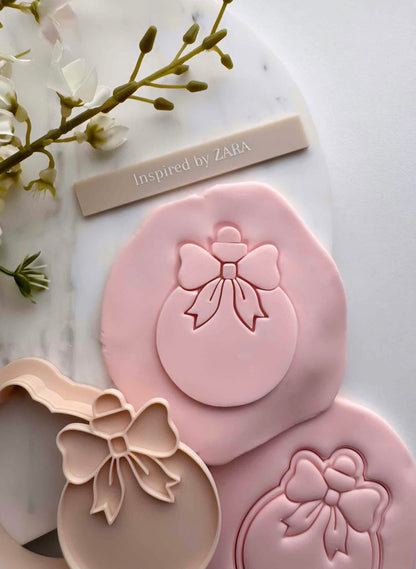 Circle Bauble with Bow Cookie Stamp and Cutter