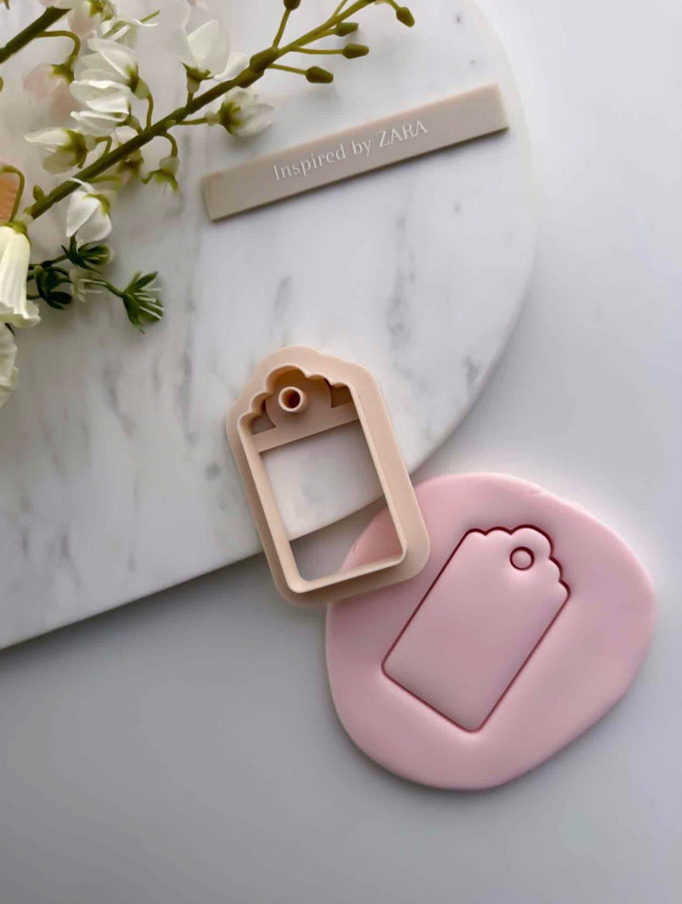 Small Gift Tag Cookie Cutter